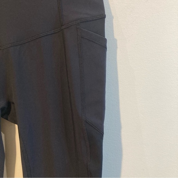 LULULEMON Sz 6 Amy  Card Pocket and Side Pockets Cropped Leggings NWT - Picture 8 of 12